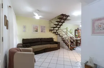 Casa no condomínio Village Paradise Garden para venda com 3 quartos, sendo 1 suíte , 91m²