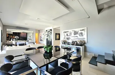 Cobertura para venda em Brooklin com 4 quartos, sendo 3 suítes , 305m², construção 2008, reformada.