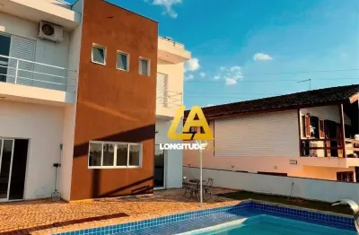 Casa para Locação no Arujá Hills III com 3 Dormitórios – R$ 9.000 Mensal