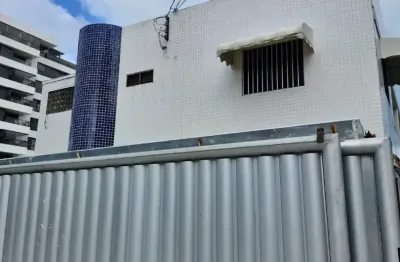 Apartamento Amplo no Bessa com 2 Quartos em Excelente Localização