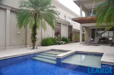 Casa em condomínio fechado com 4 quartos à venda na Alameda Tibet, Tamboré, Santana de Parnaíba