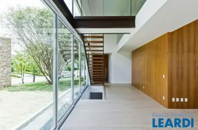 Casa em condomínio fechado com 4 quartos à venda na Alameda Xian, Tamboré, Santana de Parnaíba