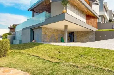 Casa em condomínio fechado com 4 quartos à venda na Rua Luberon, Tamboré, Santana de Parnaíba