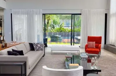 Casa em condomínio fechado com 4 quartos à venda na Avenida Marília, Tamboré, Barueri