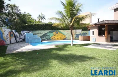 Casa em condomínio fechado com 5 quartos à venda na Alameda Fiji, Tamboré, Santana de Parnaíba