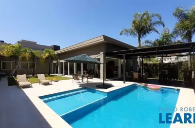 Casa em condomínio fechado com 4 quartos à venda na Alameda Trebbiano, Tamboré, Barueri