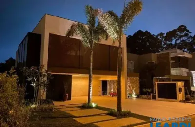 Casa em condomínio fechado com 4 quartos à venda na Alameda Malbec, Tamboré, Barueri