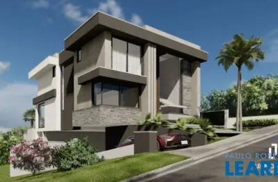 Casa em condomínio fechado com 4 quartos à venda na Rua Camargue, Tamboré, Santana de Parnaíba