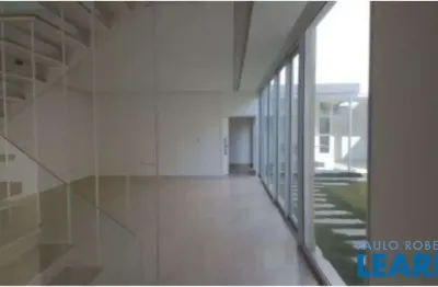 Casa em condomínio fechado com 4 quartos à venda na Alameda Malbec, Tamboré, Barueri