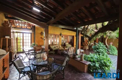 Casa em condomínio fechado com 5 quartos à venda na Alameda Rússia, Alphaville Residencial Um, Barueri