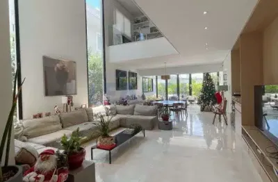 Casa em condomínio fechado com 4 quartos à venda na Rua Luberon, Tamboré, Santana de Parnaíba