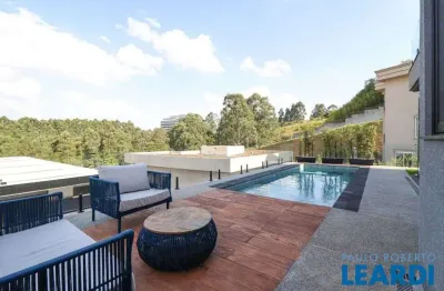 Casa em condomínio fechado com 4 quartos à venda na Rua Juan Gris, Tamboré, Santana de Parnaíba