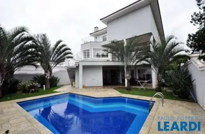 Casa em condomínio fechado com 5 quartos para alugar na Alameda Lyon, Tamboré, Santana de Parnaíba