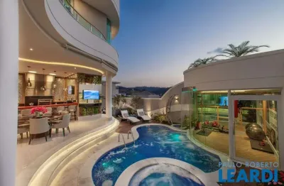 Casa em condomínio fechado com 4 quartos à venda na Alameda das Brumas, Alphaville, Santana de Parnaíba