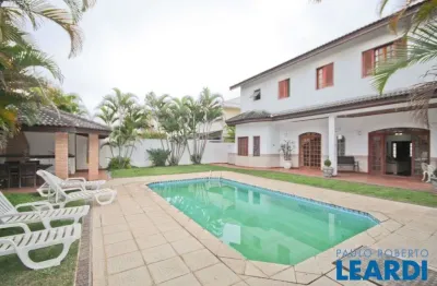 Casa em condomínio fechado com 4 quartos à venda na Rua Cerejeira, Tamboré, Santana de Parnaíba