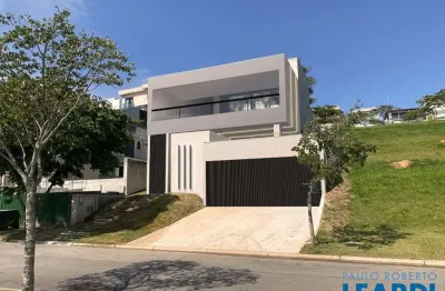 Casa em condomínio fechado com 4 quartos para alugar na Alameda dos Jatobás, Genesis 2, Santana de Parnaíba