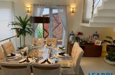 Casa em condomínio fechado com 4 quartos à venda na Alameda das Águas, Tamboré, Santana de Parnaíba