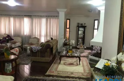 Apartamento com 4 quartos à venda na Alameda Grajaú, Alphaville, Barueri