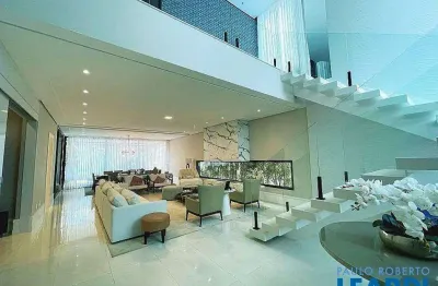 Casa em condomínio fechado com 4 quartos à venda no Genesis 1, Santana de Parnaíba 