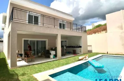 Casa em condomínio fechado com 4 quartos à venda na Alameda das Sapucaias, Alphaville, Santana de Parnaíba