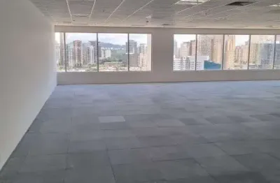 Sala comercial para alugar na Alameda Tocantins, Alphaville, Barueri