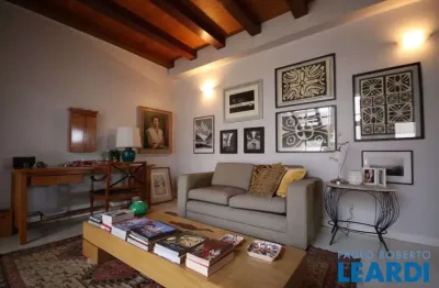 Casa em condomínio fechado com 4 quartos à venda na Alameda Munique, Alphaville, Barueri