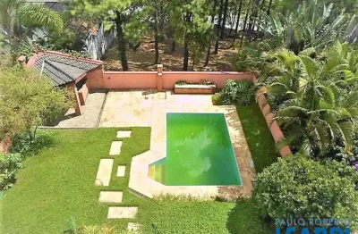 Casa em condomínio fechado com 4 quartos à venda na Alameda Nhambiquaras, Alphaville, Santana de Parnaíba