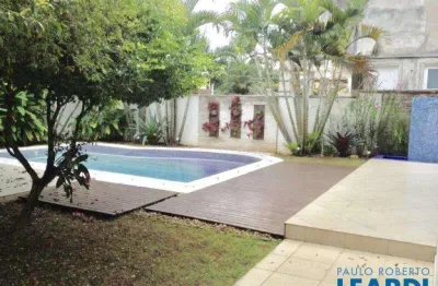 Casa em condomínio fechado com 4 quartos à venda na Alameda Corvina, Alphaville, Santana de Parnaíba