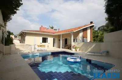 Casa em condomínio fechado com 5 quartos à venda na Alameda Guarujá, Alphaville, Santana de Parnaíba