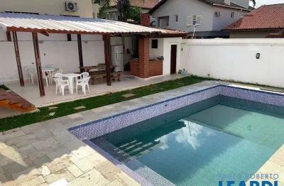 Casa em condomínio fechado com 4 quartos à venda na Alameda Corvina, Alphaville, Santana de Parnaíba