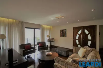 Apartamento com 3 quartos à venda na Avenida Cauaxi, Alphaville, Barueri