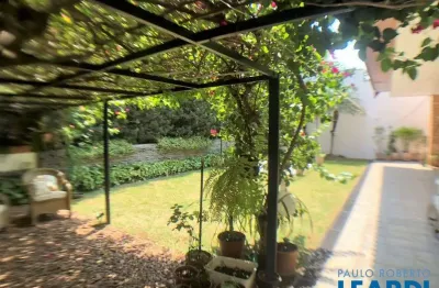 Casa em condomínio fechado com 3 quartos à venda na Alameda Piratinins, Alphaville, Santana de Parnaíba