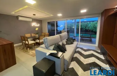 Casa em condomínio fechado com 3 quartos à venda na Avenida Victor Civita, Tamboré, Santana de Parnaíba