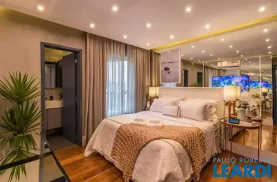 Apartamento com 2 quartos à venda na Avenida Ômega, Alphaville, Barueri