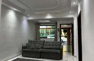 Casa com 4 quartos à venda na Rua Itacolomi, 94, Vila Curuçá, Santo André, 221 m2 por R$ 852.000