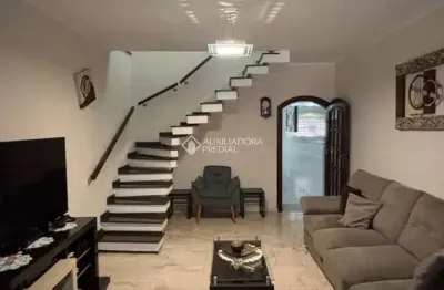 Casa com 3 quartos à venda na Rua Alberto Magno, 31, Jardim Ana Maria, Santo André, 181 m2 por R$ 640.000