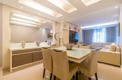 Duplex Reformado de 156 m² à Venda em Copacabana  2 Vagas e Andar Alto