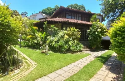 Casa de Alto padrão 4 Suítes em Condomínio Fechado Pendotiba