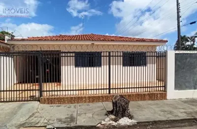 Casa com 3 quartos para alugar no Novo Paraíso, Araçatuba 