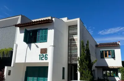 Casa com 3 dormitórios | Suíte | Espaço Gourmet + Terreno de Esquina