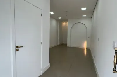 Sala comercial com 1 sala para alugar na Avenida General Ramiro de Noronha, 606, Duque de Caxias I, Cuiabá