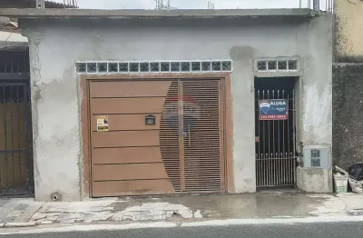 Casa com 2 quartos para alugar no Moinho Velho, São Paulo 