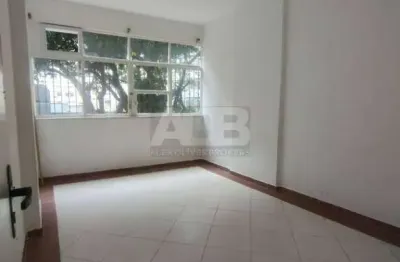 Apartamento Sala e Quarto em Copacabana, 30m2, Prédio Misto, Aceita Airbnb.