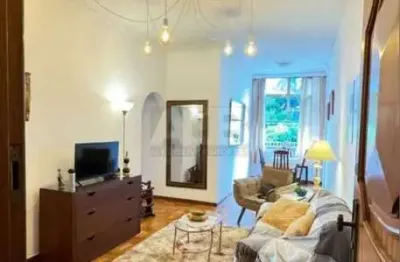 Apartamento à venda em Laranjeiras, 74m2, 2Qtos, de frente, Gal Glicério.