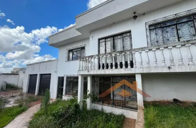 Casa para Locação em Cascavel, Parque São Paulo, 3 dormitórios, 1 suíte, 2 banheiros, 2 vagas