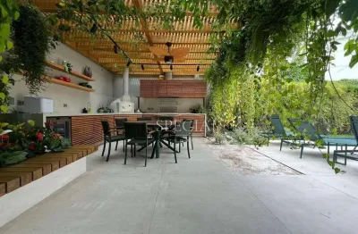 225 m², 3 dorm, sendo 2 suítes, 3 vagas – Residência com lazer privativo em Moema