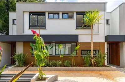 Casa exclusiva com piscina privativa à venda – sofisticação e conforto em condomínio seguro