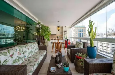 Apartamento com 189m² em rua tranquila e segura, a poucos passos da faria lima e jk.