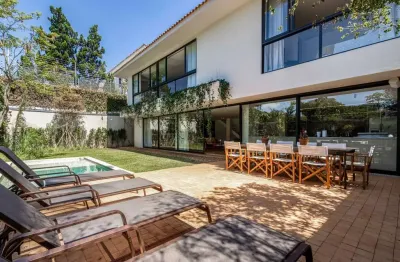 Casa no jardim guedala – 500m², 3 suítes, 4 vagas e piscina privativa