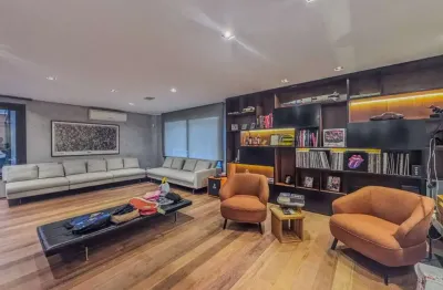 Casa com 5 quartos à venda na Rua Suécia, 529, Jardim Europa, São Paulo
